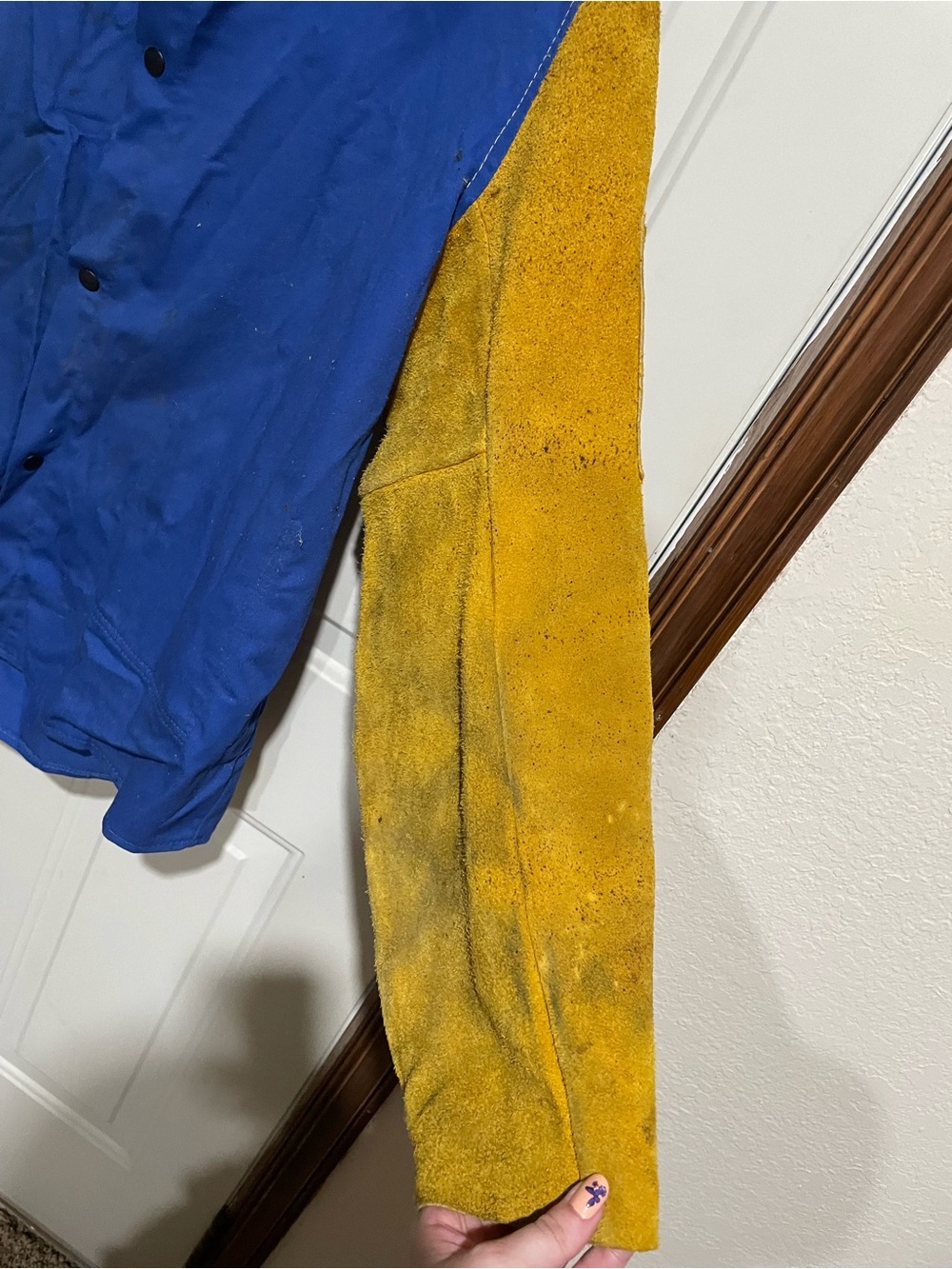 Men's Welding Jacket in Blue with Yellow Leather Sleeve Panels - Picture 8 of 13